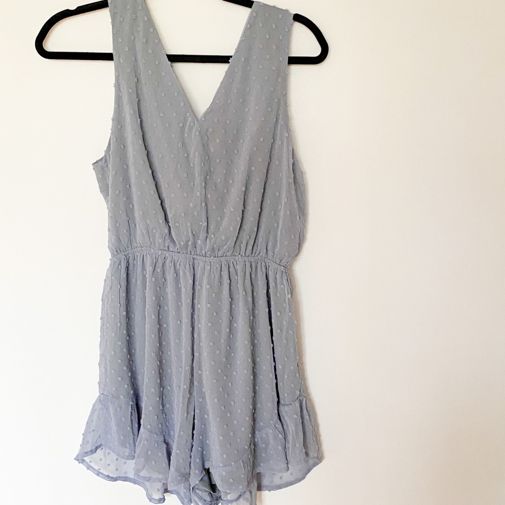 Swiss dot, vneck, fronttie romper w/ ruffle bottom